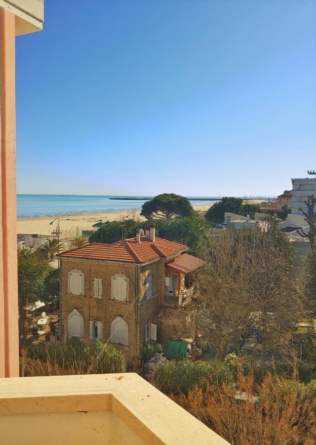 ג'וליאנובה Hotel Royal מראה חיצוני תמונה